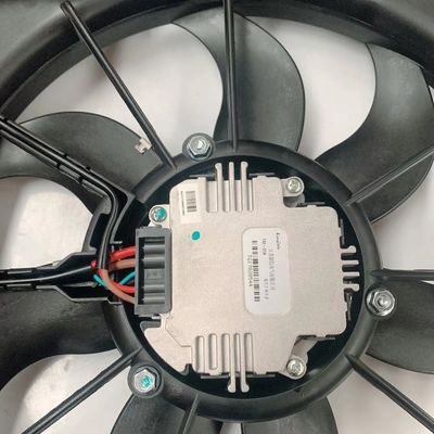 Schwarzer Kunststoff-Kühlerventilator für JAC S5 1.5T Motor M4 1.9 Motor OEM 1308100U1550