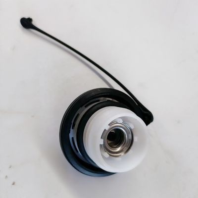 Einheitliche Anlage für die Verarbeitung von Kraftstoffbehältern